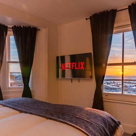Luxury Ramsgate Harbour View By Adliv Apartment Exterior foto