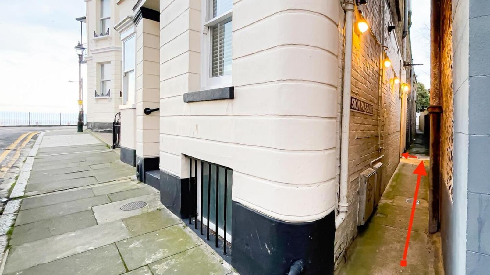 Luxury Ramsgate Harbour View By Adliv Apartment Exterior foto